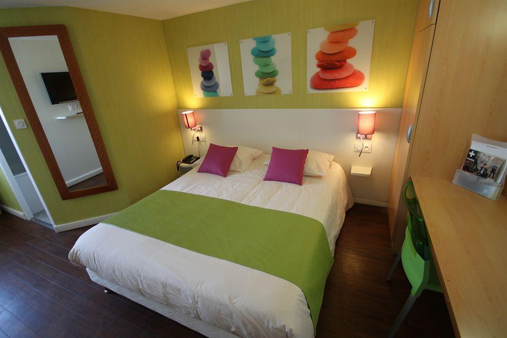 Ibis Styles Paris Saint Ouen Hotel Exterior photo